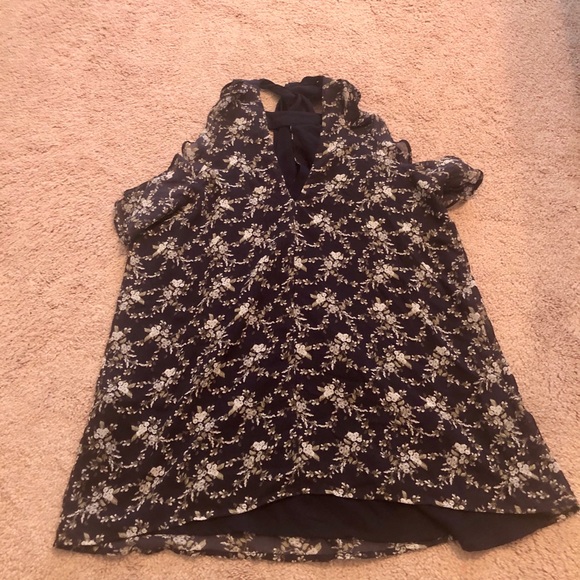💐 Miss Chievous Sleeveless Blouse Size M 💐 - Picture 4 of 8
